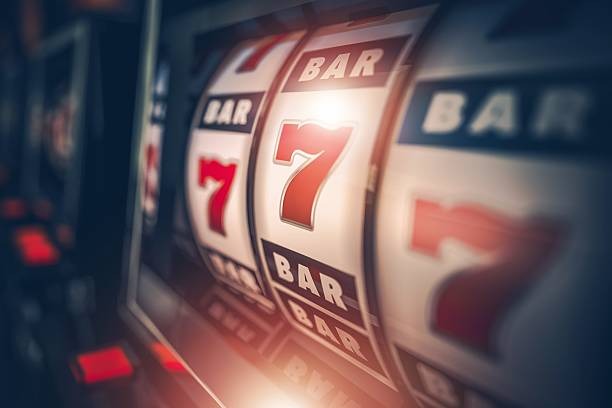 Teen Patti three-card poker hand at olotogel table