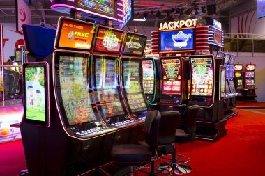 Player account balance and withdrawal options